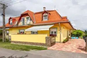 Holiday Home Balaton H423, Балатонкерестур