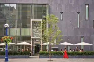 Four Seasons Hotel Toronto at Yorkville, Торонто