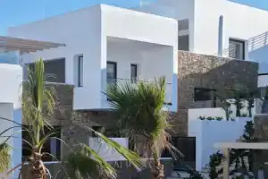 Iria Blue Mykonos, Платис-Ялос