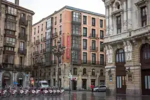 Отель «Petit Palace Arana Bilbao», Бильбао