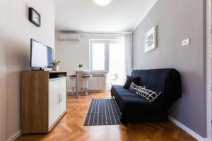 Apartments Tomislav Primorska, Новаля