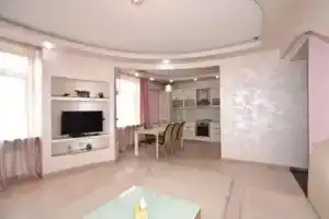 Caskade- Tamanyan Street, 2 bedrooms Beautiful, Renovated apartment KS343, Ереван