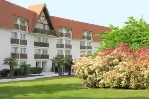Отель «Amirauté Hôtel Golf Deauville», Довиль