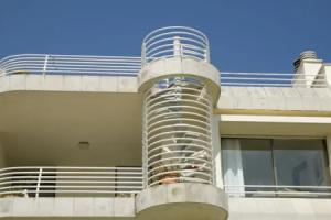 Ancora Penthouse, Порт-де-Полленка