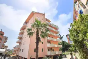Awesome Apartment in Reggio Calabria With Wifi and 2 Bedrooms, Реджо-Калабрия