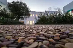 Majo Suites Hotel, Айя-Анна