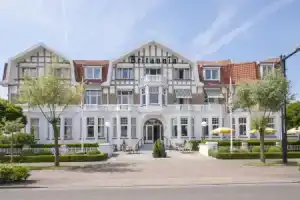 Hotel «Britannia», Кнокке-Хейст