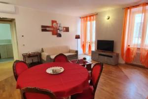 SYC Rooms Arona, Арона