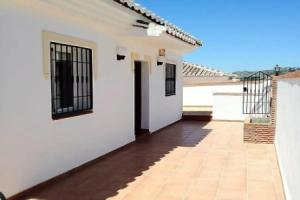 Villa with 3 Bedrooms in Torrox, with Wonderful Sea View, Private Pool, Terrace - 1 Km From the Beach, Торрокс