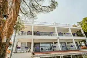 Fuda Hotel, Датча