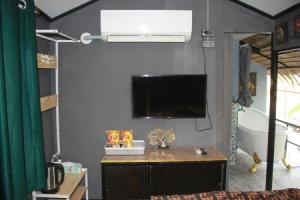 Do Dee Cafe Bangkok Hostel, Бангкок