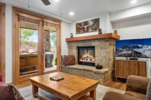 Trail's End Lodge at Deer Valley Resort - One Bedroom Residence with Spa #104 1 Condo, Парк-сити