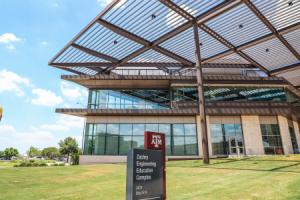 Holiday Inn Express & Suites Bryan - College Station by IHG, Колледж-Стейшен
