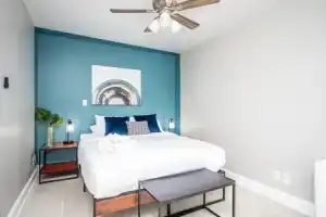 ATL downtown 2BR King Bed FREE parking, Атланта