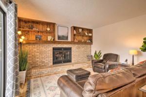 Family-friendly Aurora Vacation Rental w/ Yard!, Аврора