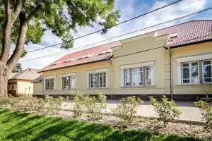 Мини-Отель «Eprespark Panzió», Вечеш