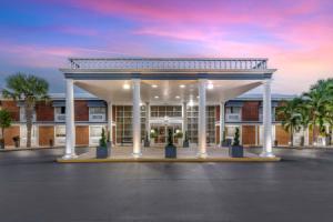 Отель «Best Western Palm Beach Lakes», Уэст-Палм-Бич
