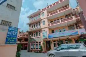 Hotel «River Holiday Inn», Катманду