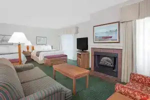 Отель «Hawthorn Suites», Грин-Бэй
