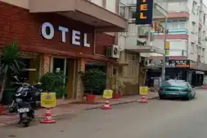 Nezi̇h Sui̇ts, Анталья
