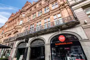 Tune Hotel Liverpool, Ливерпуль
