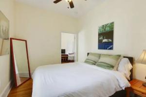 Montgomery Apartments on Magazine Street, Новый Орлеан