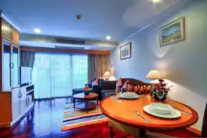 Отель «Admiral Suites Bangkok», Бангкок
