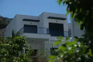Al Mare, Гюмюшлюк