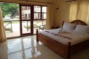 Zanzibar Ocean View Hotel, Занзибар
