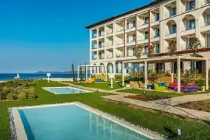 Mount Athos Resort, Иерисос
