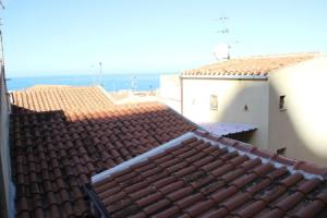 Typical Sicilian one Bedroom Apartment in the Heart of the Historic Center, Чефалу