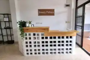 Отель «Breezy», Паттайя