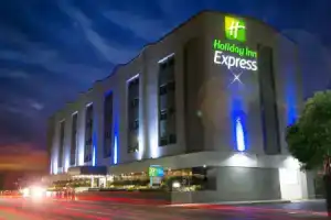 Holiday Inn Express Mexico- Toreo, An Ihg Hotel, Мехико