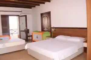 Vouni King Hotel, Като-Пиргос