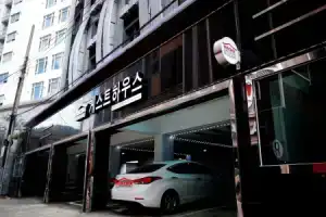 Гостевой дом «Kimchee Downtown», Пусан