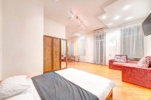 Apartment Bolshaya Vasilkovskaya 66, Киев
