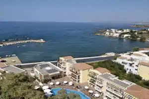 Porto Kalamaki Hotel, Ханья