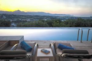 Villa Mirtylla luxury retreat. Pool Gym, Ираклион