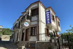 Мини-отель «Mai Otel Cunda», Айвалык