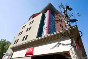 Отель «Ibis Budapest Heroes Square», Будапешт