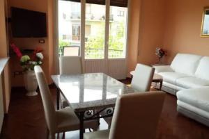 Sartinicco Condominium, Чианциано-Терме