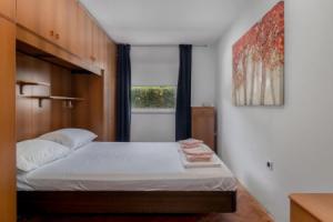 Nice Apartment in Kostrena With Outdoor Swimming Pool, Wifi and 2 Bedrooms, Риека
