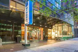 Отель «Club Wyndham Midtown 45», Нью-Йорк
