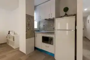Jorge Juan, acogedor apartamento en el centro de Alicante, Аликанте