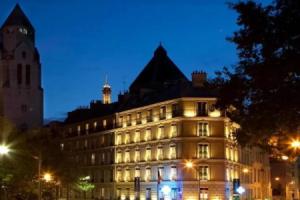Отель «Marceau Champs-Elysées», Париж