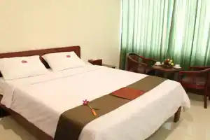 9 Dragon Hotel & Restaurant, Пномпень
