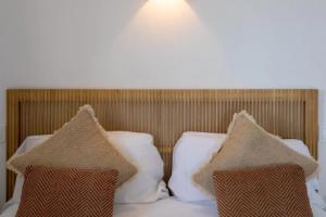 Beachfront holiday apartment Lotja 7, Колониа Сант Жорди