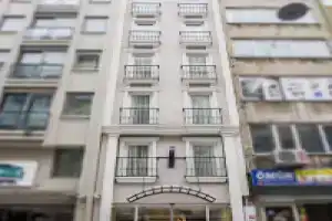 Mr. Bird Hotel, Стамбул