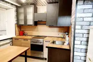 Апартаменты Карла Либкнехта 33, Мурманск