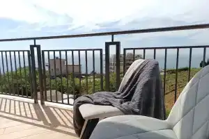 Апартаменты Дыхания Моря с Панорамным Видом, Ялта